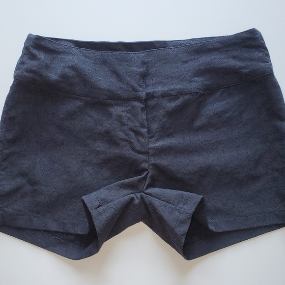 HL SHORTS - Picture 6 of 14